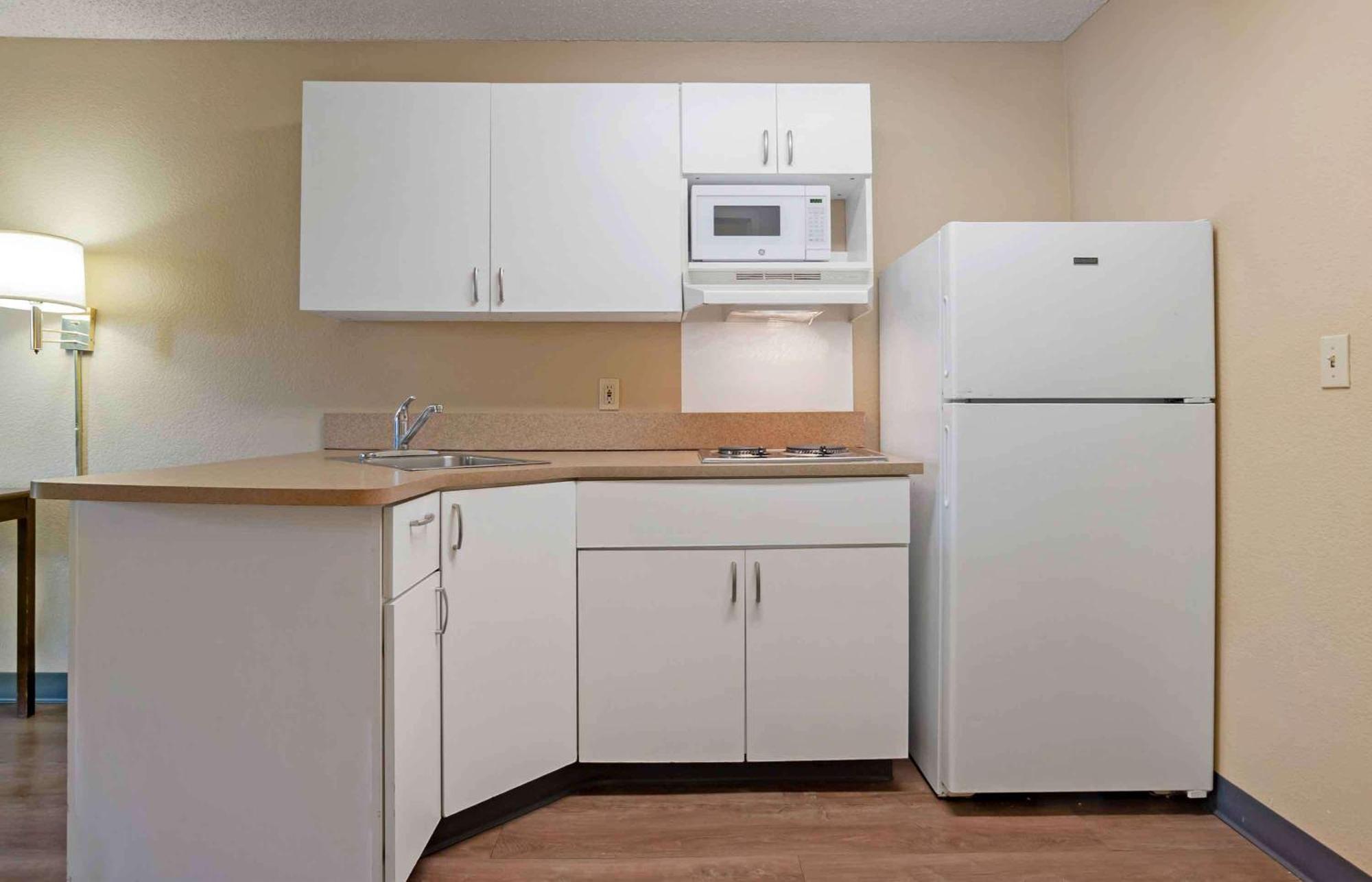 Extended Stay America Suites - Los Angeles - Torrance Harborgate Way Карсон Екстер'єр фото